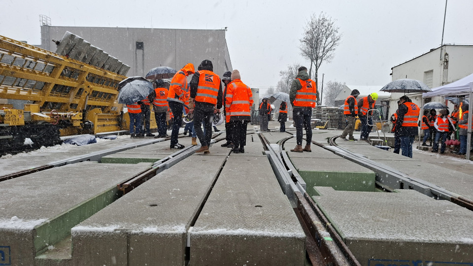 Prefabrykowane płyty rozjazdowe na węzeł UJ gotowe